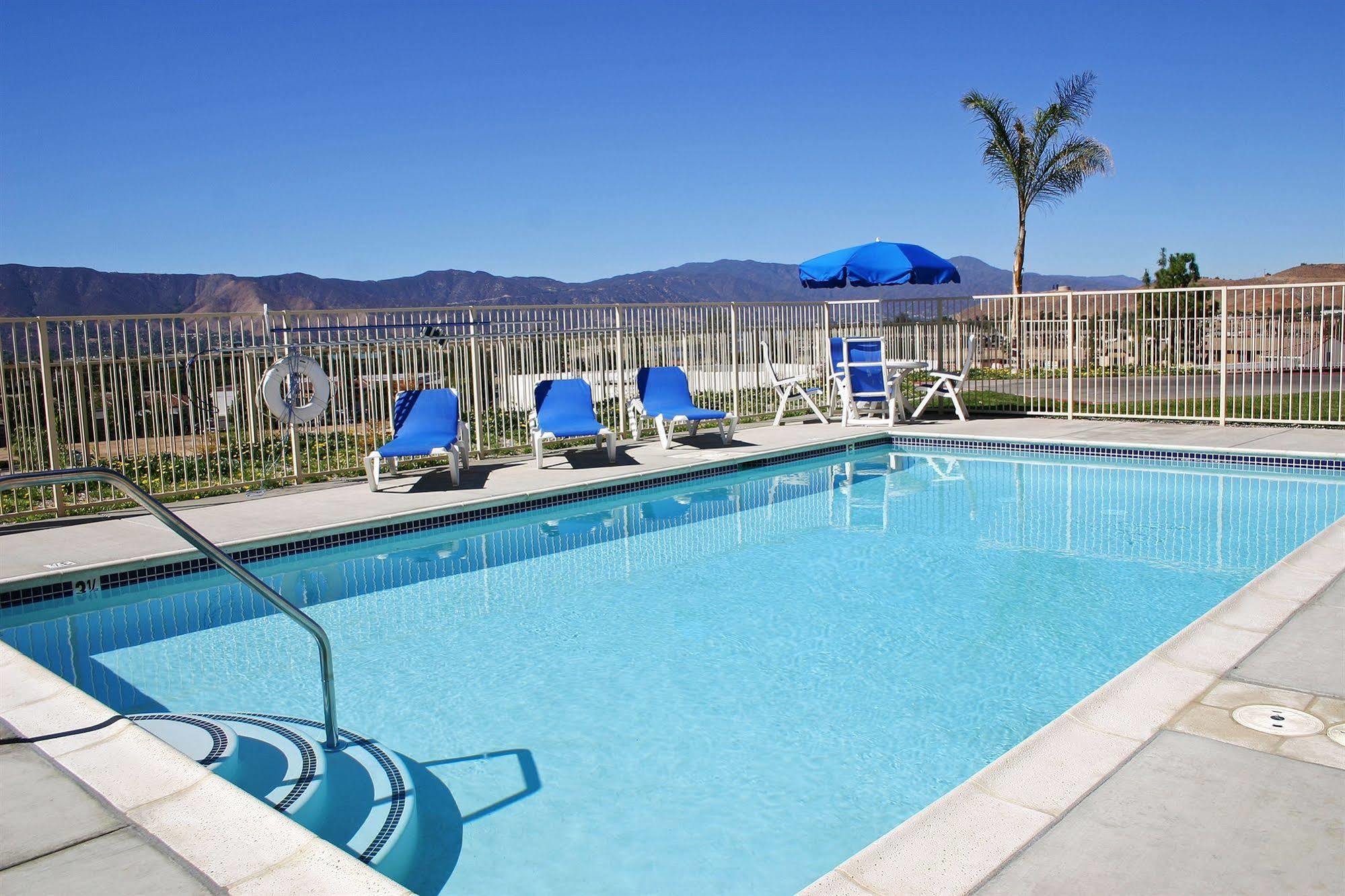 Best Western Plus Lake Elsinore Inn & Suites Kültér fotó
