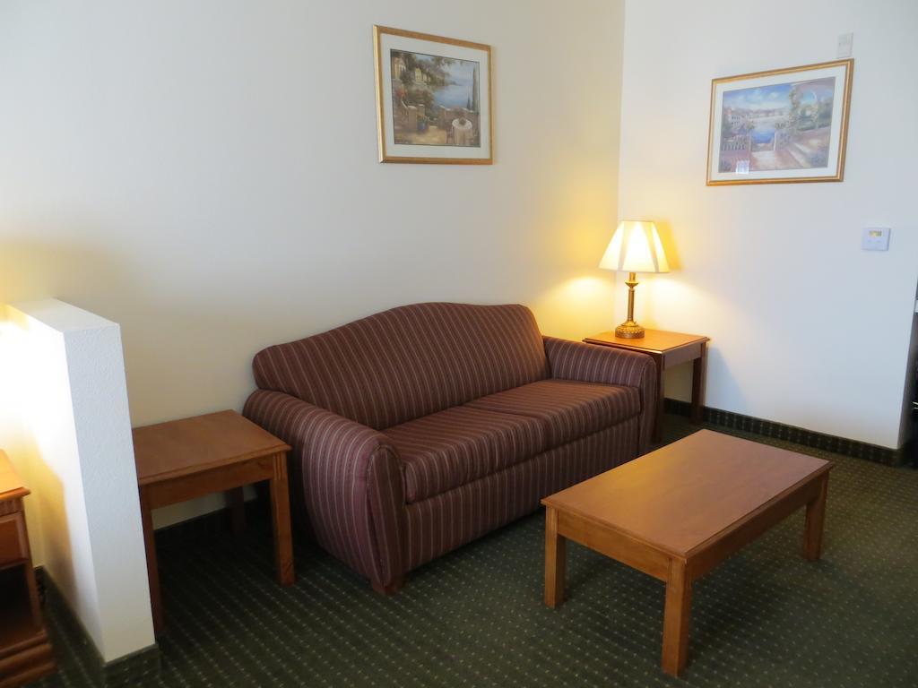 Best Western Plus Lake Elsinore Inn & Suites Kültér fotó