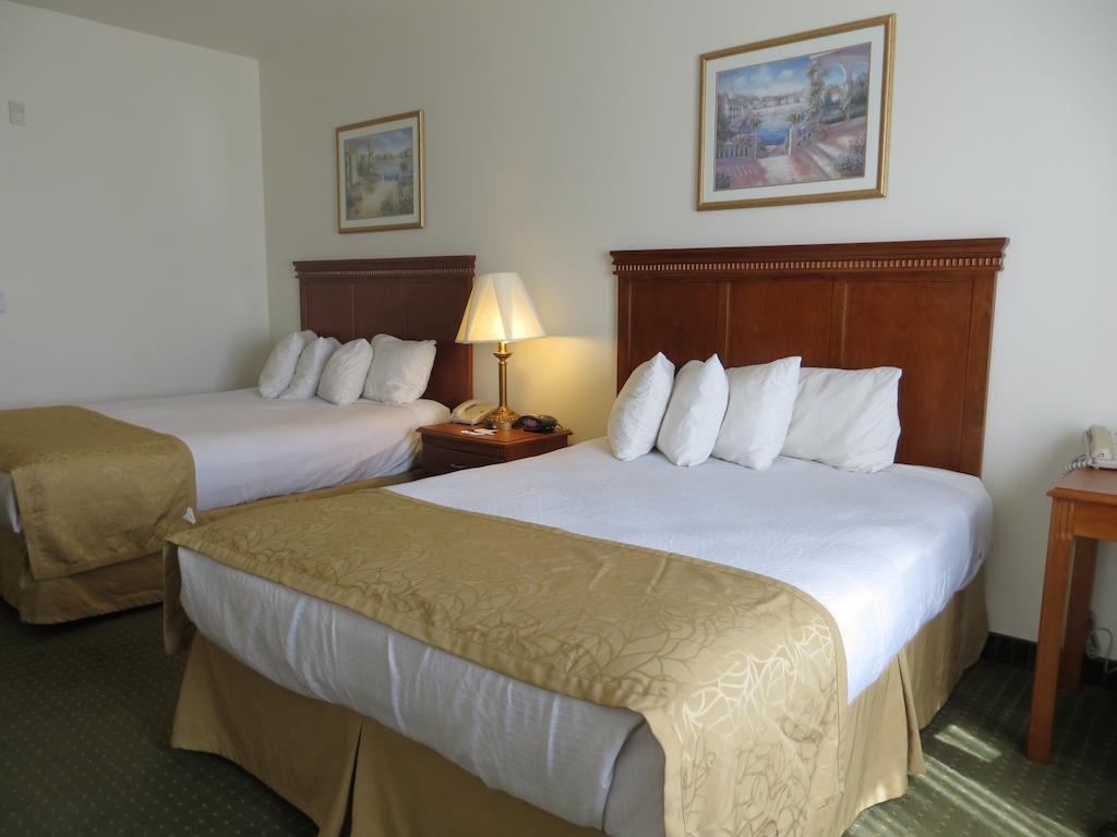 Best Western Plus Lake Elsinore Inn & Suites Kültér fotó